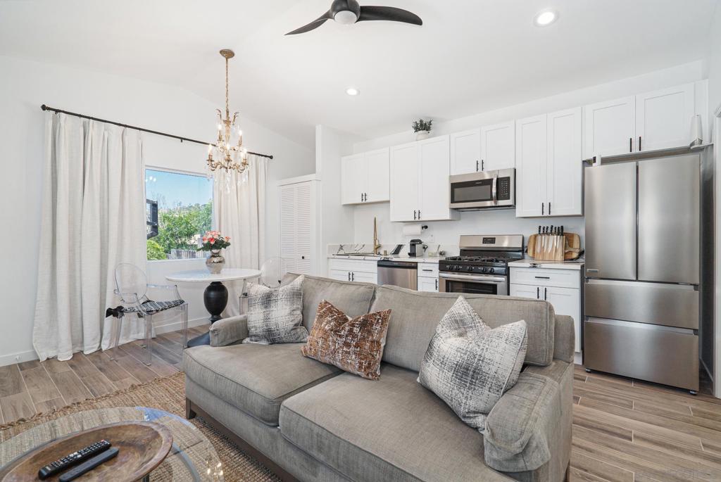 9932 Sierra Madre Rd