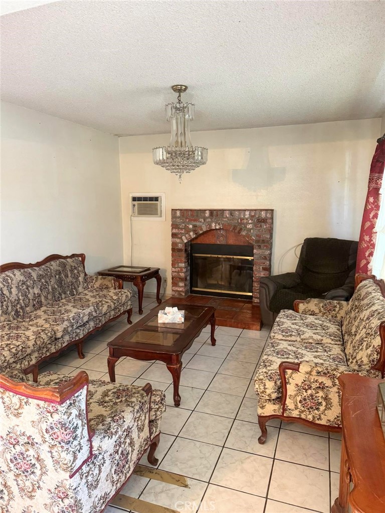 2565 Sale Place