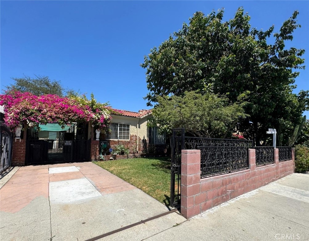2565 Sale Place