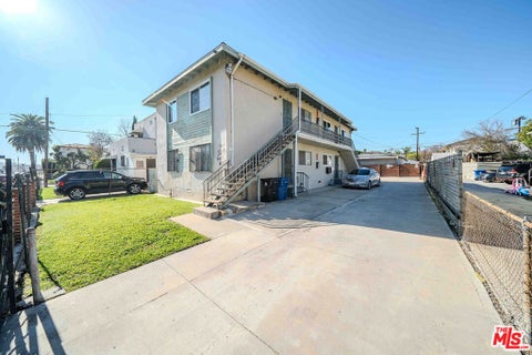 Photo of 3209 Andrita Street, Los Angeles, CA 90065 (MLS # 26999833)