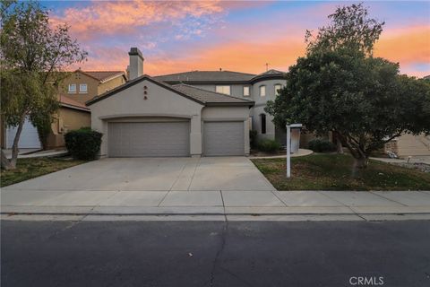 Photo of 27741 Elderberry Street, Murrieta, CA 92562 (MLS # SW26031198)