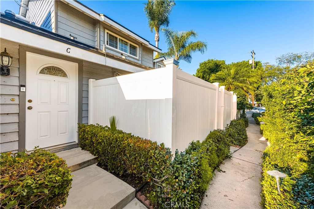 1062 Walnut Street C