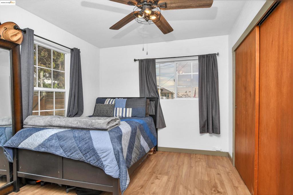 BRENTWOOD - Residential