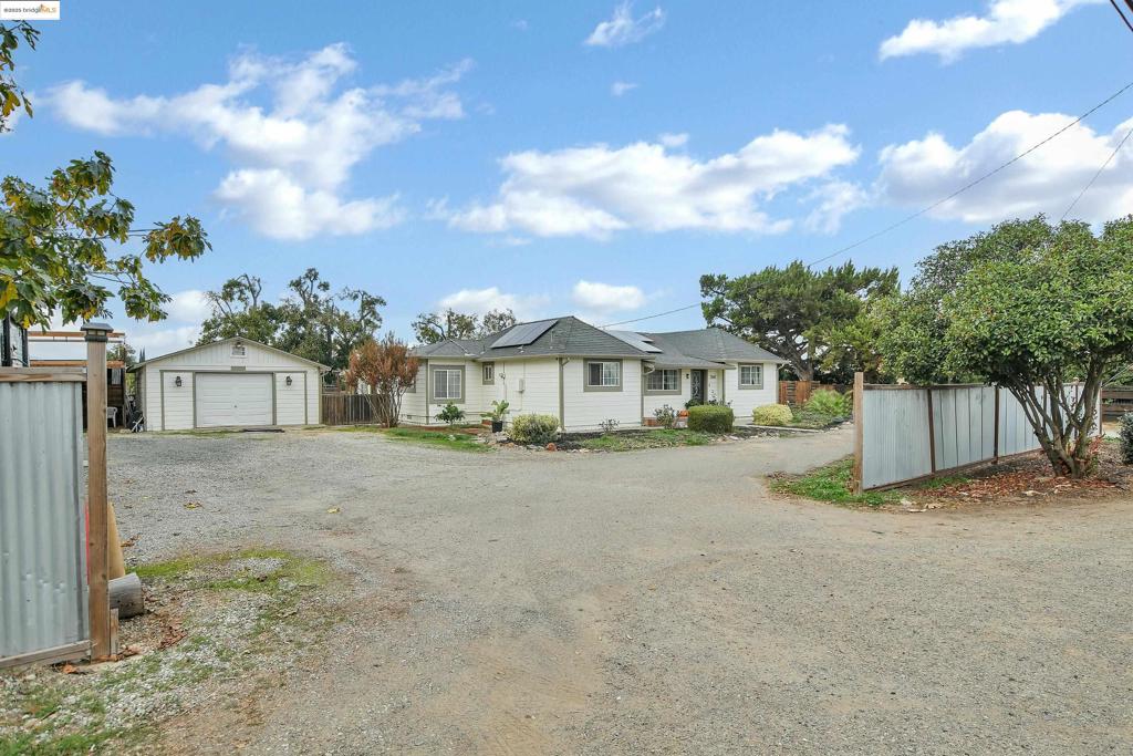 BRENTWOOD - Residential