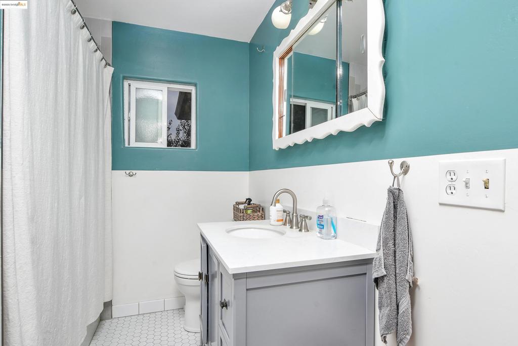 BRENTWOOD - Residential