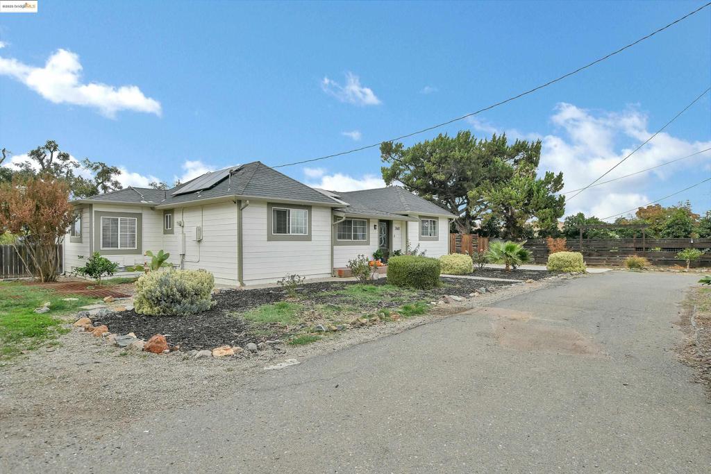 BRENTWOOD - Residential