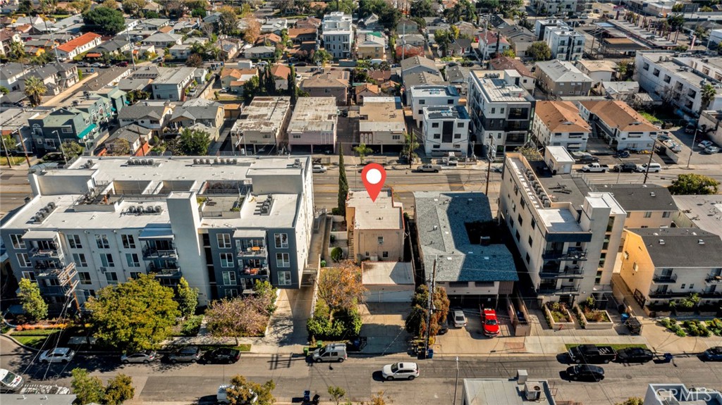 5241 Cahuenga Boulevard