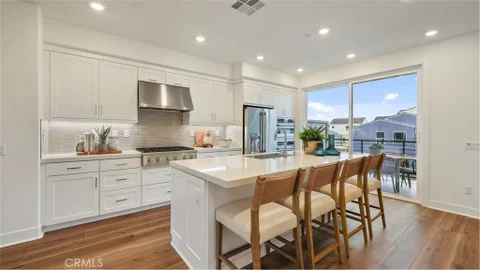 MLS: OC26191231