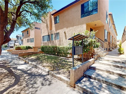 MLS: AR26154044