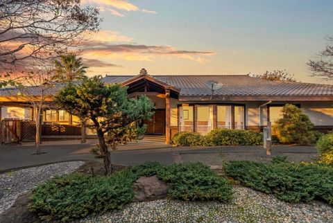 Photo of 24952 Cypress Avenue, Hayward, CA 94544 (MLS # ML82032894)