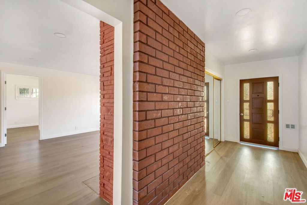 Photo of 3704 Lorado Way, View Park, CA 90043 (MLS # 25624563)