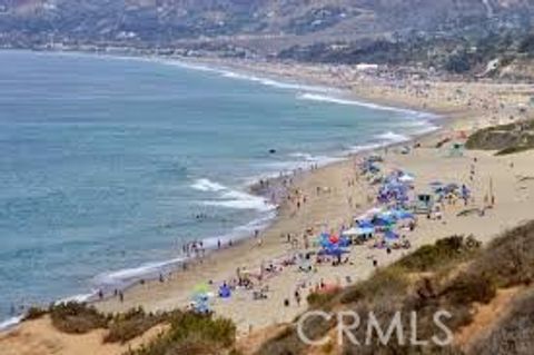Photo of 6491 Kanan Dume Rd, Malibu, CA 90265 (MLS # SR26089919)