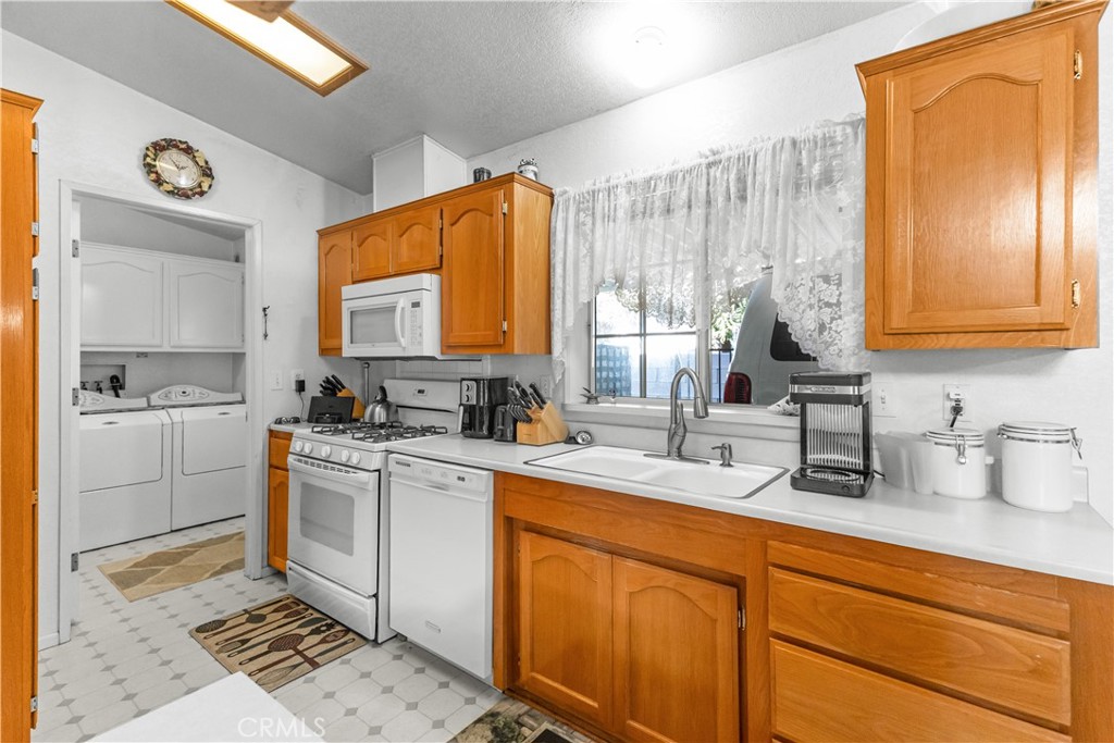 3850 E. Atlantic Avenue