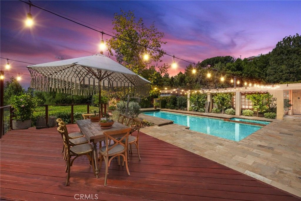 Photo of 10162 La Sierra Pl, North Tustin, CA 92705 (MLS # PW25263388)