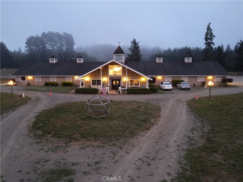 4415 Woods Lane