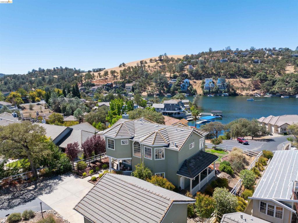 6242 Bluff View Road