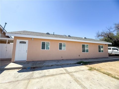 Photo of 13079 Terra Bella St St, Pacoima, CA 91331 (MLS # SR25237331)
