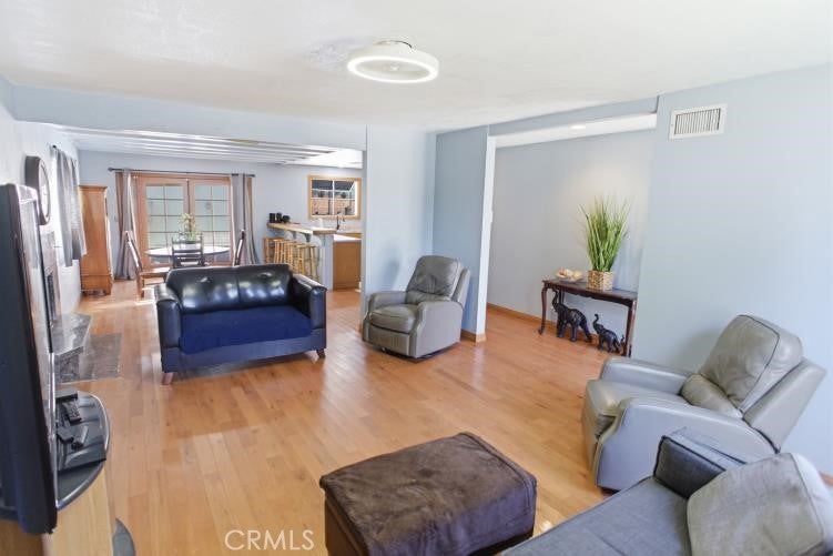 20247 Parthenia ST, Winnetka CA 91306