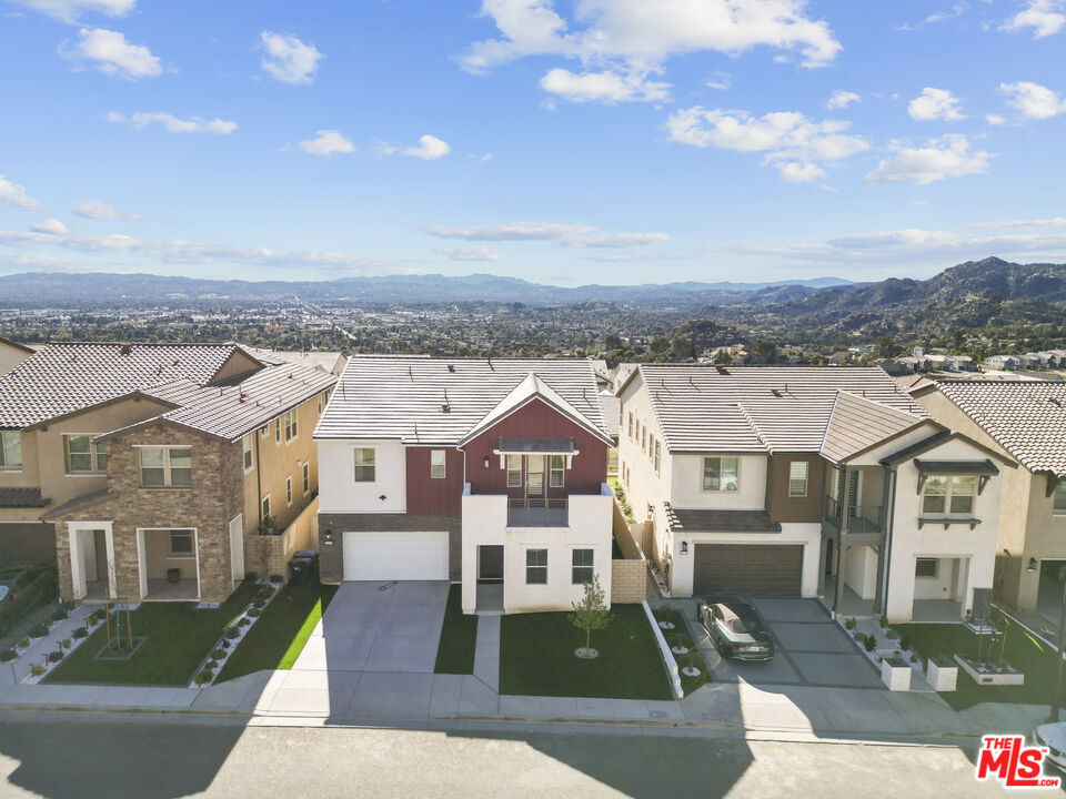 21230 W Wildflower Way