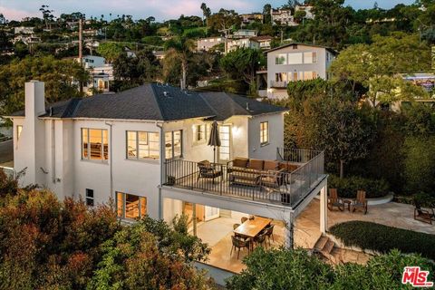 Tiny photo for 1322 E Cota Street, Santa Barbara, CA 93103 (MLS # 26645959)