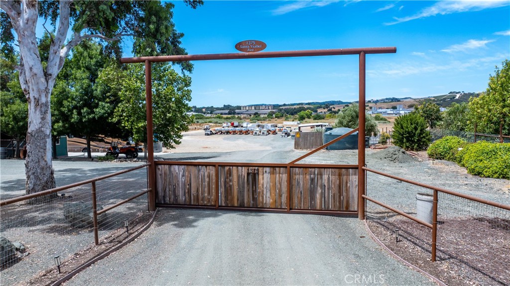 1375 Santa Ysabel Avenue