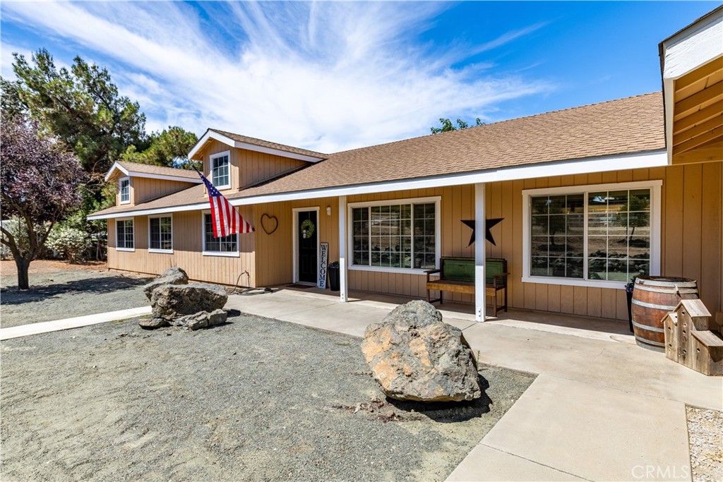 1375 Santa Ysabel Avenue