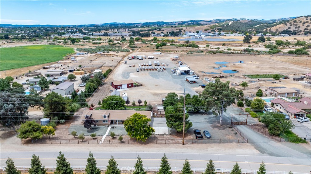 1375 Santa Ysabel Avenue