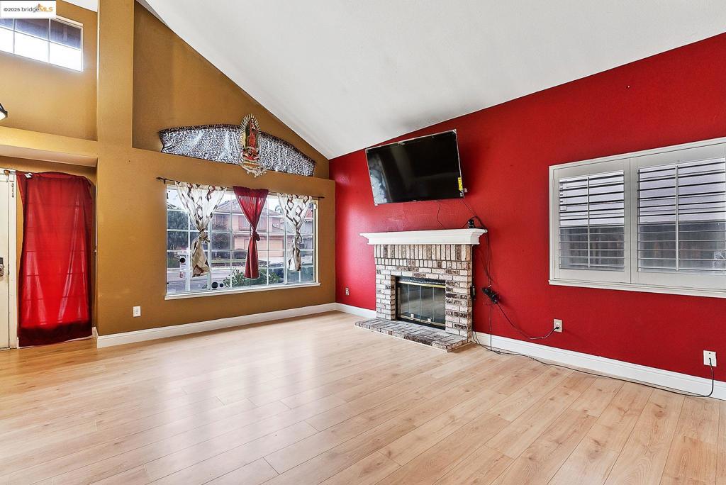 COUNTRY WOOD - Residential