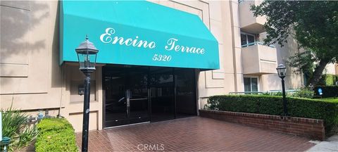 Photo of 5320 Zelzah Avenue #201, Encino, CA 91316 (MLS # SR26081273)