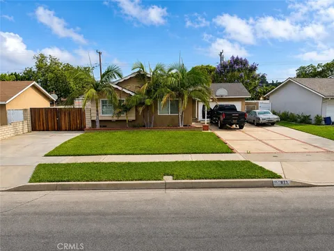 811 E Saint James Avenue, Orange, CA 92865 - MLS#: DW26126482