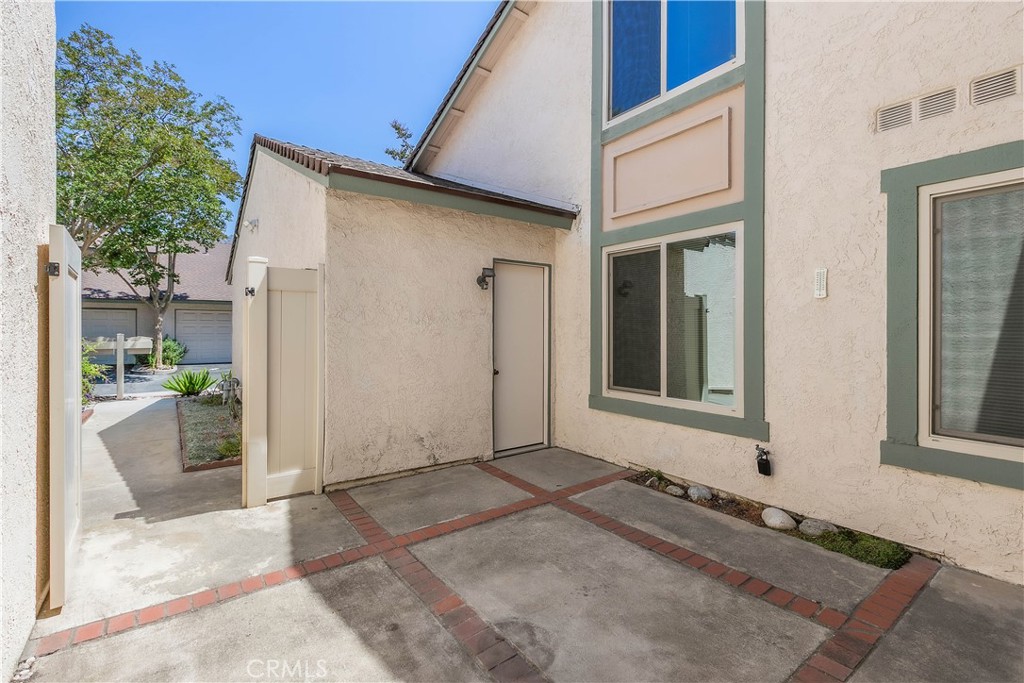 810 East Laurel Oak Drive