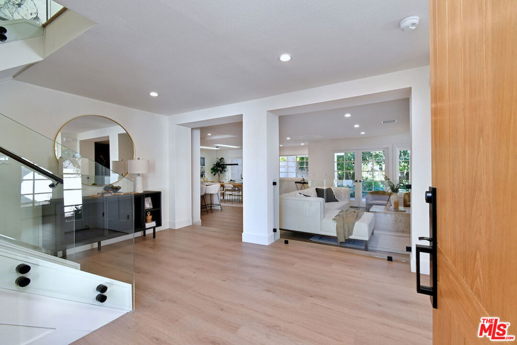 1677 Plum Hollow Circle