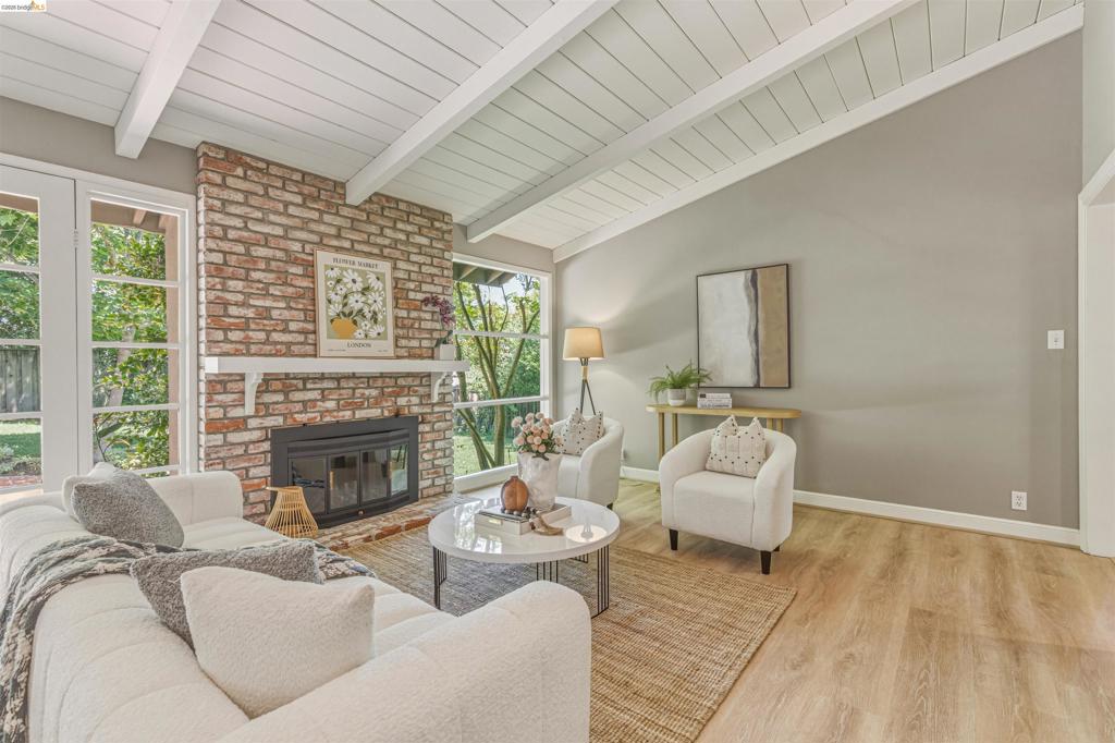 1117 Chesterton Ave