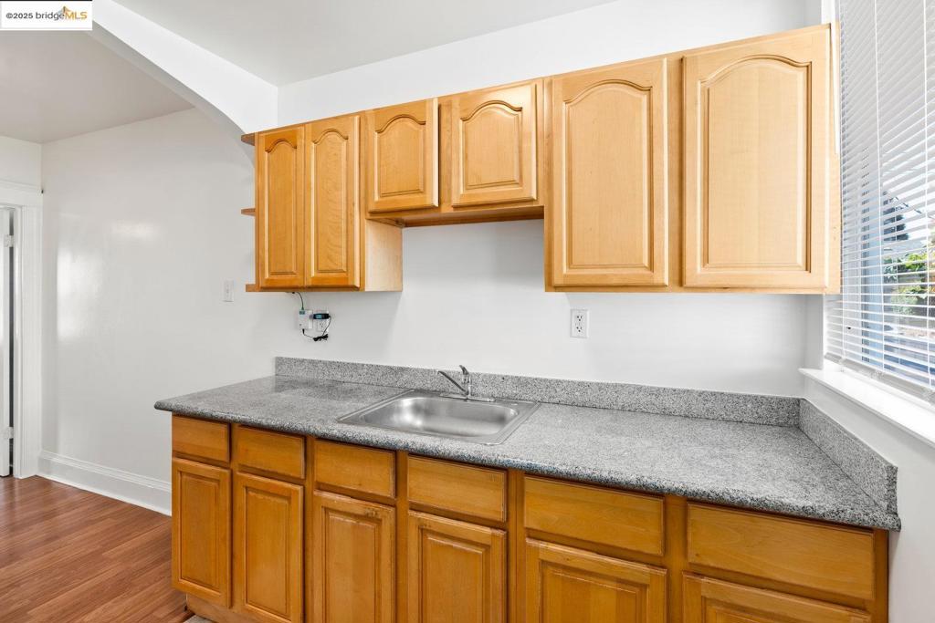 CENTRAL BERKELEY - Residential Income