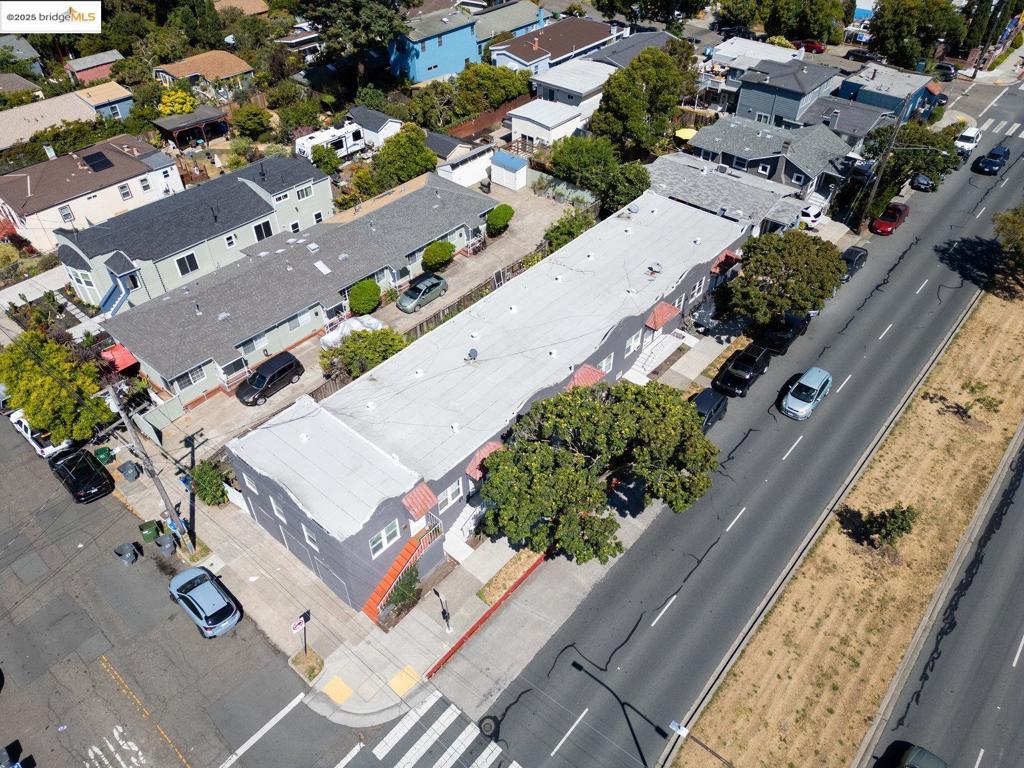 CENTRAL BERKELEY - Residential Income