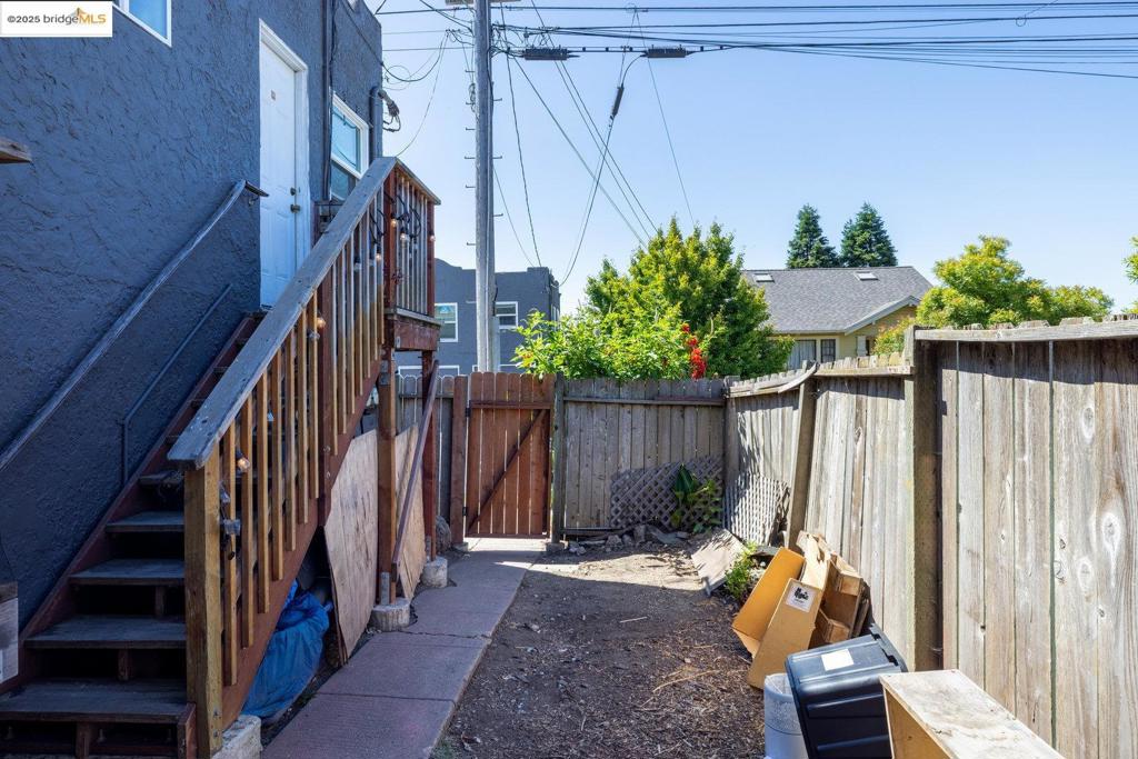 CENTRAL BERKELEY - Residential Income