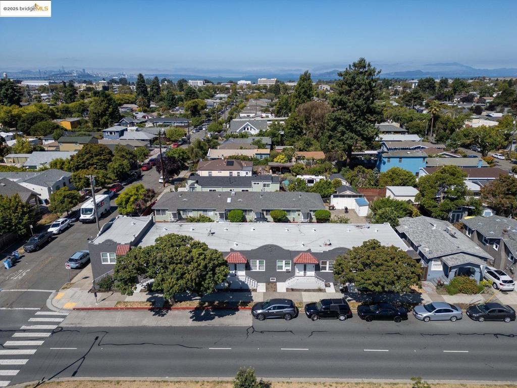 CENTRAL BERKELEY - Residential Income
