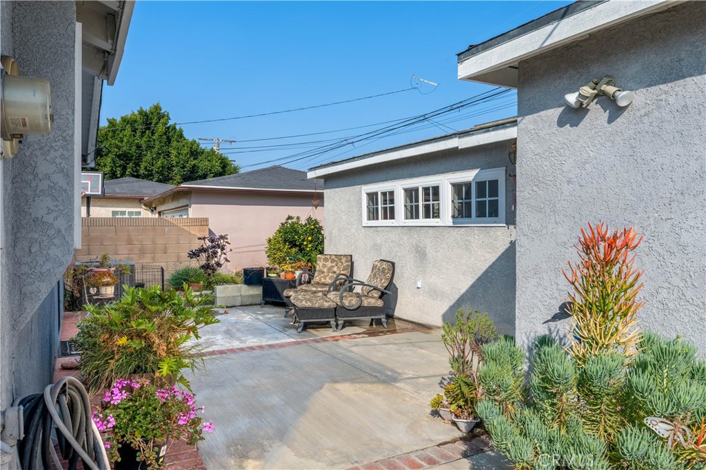 Bixby Knolls (BK) - Residential