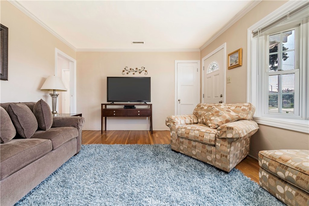 Bixby Knolls (BK) - Residential