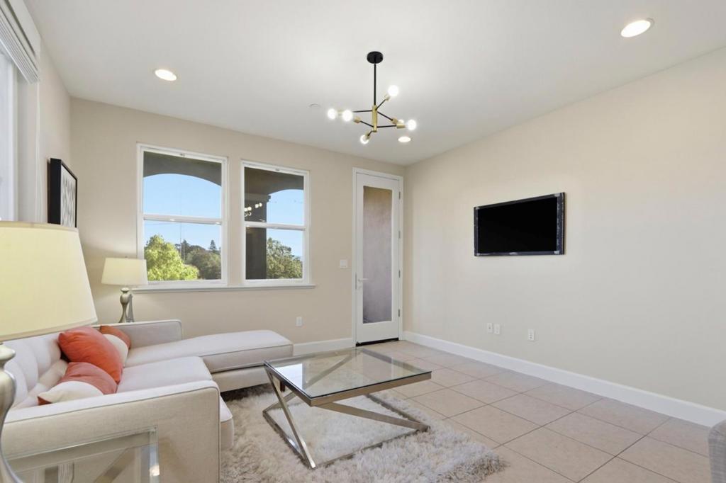 272 Currlin Circle, Milpitas CA 95035