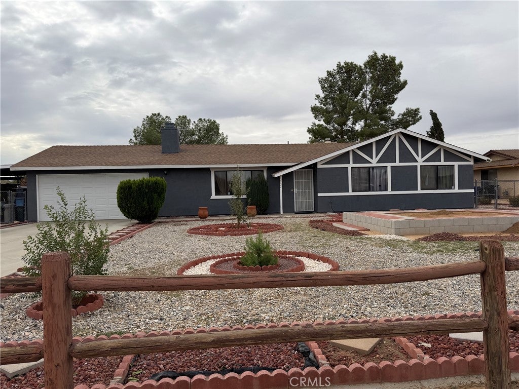 Photo of 12724 Algonquin RD, Apple Valley, CA 92308 (MLS # IV26230082)