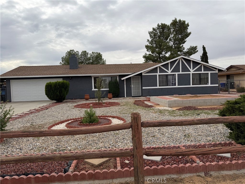 Photo of 12724 Algonquin RD, Apple Valley, CA 92308 (MLS # IV26230082)