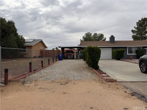 Photo of 12724 Algonquin RD, Apple Valley, CA 92308 (MLS # IV26230082)
