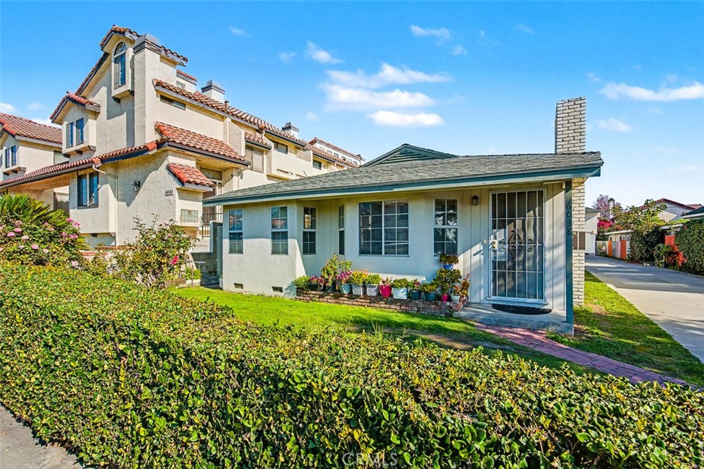 6036 6038 Temple City Boulevard