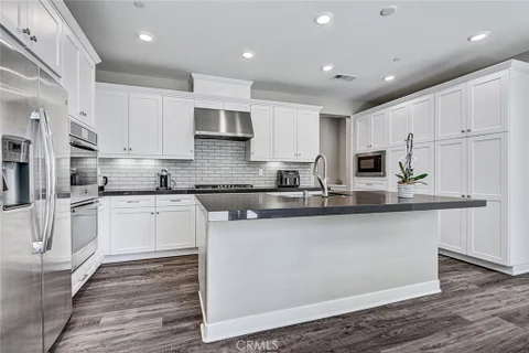 26 Country Glen St, Pomona, CA 91766 - MLS#: SB26160733