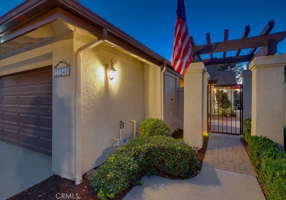27349 Paseo Placentia