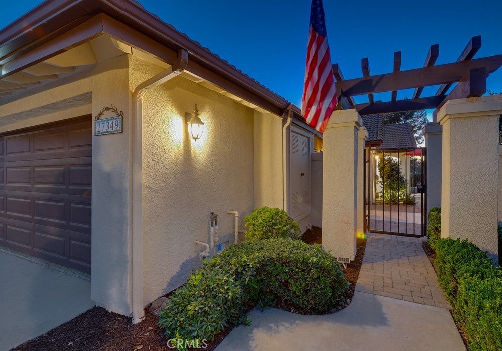 27349 Paseo Placentia