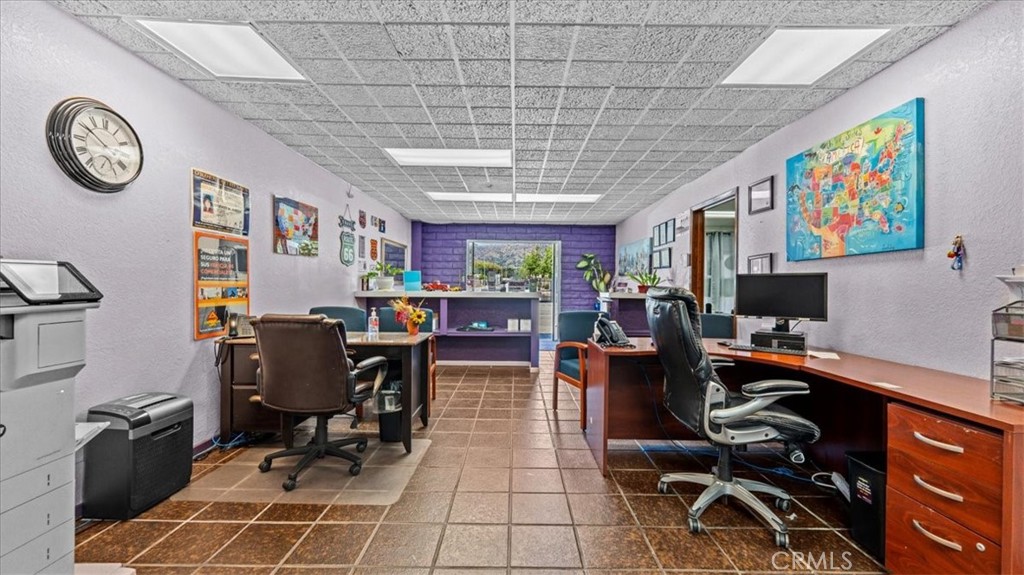 580 E Foothill Boulevard