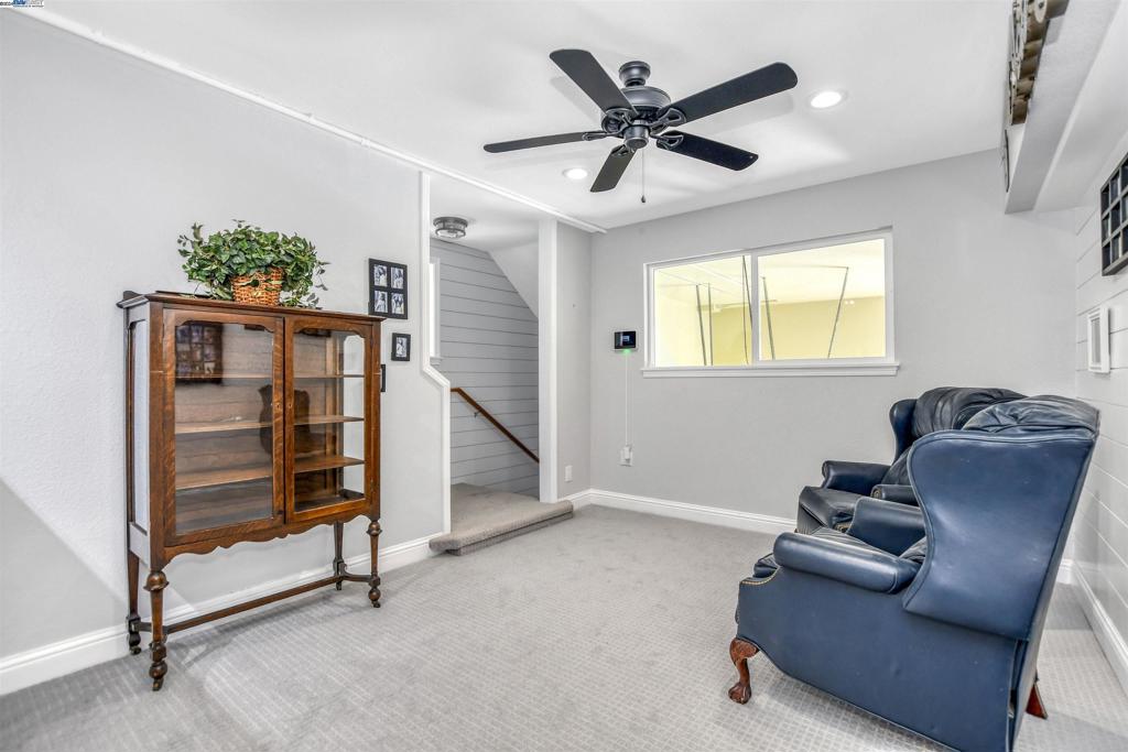 BETHEL ISLAND - Residential