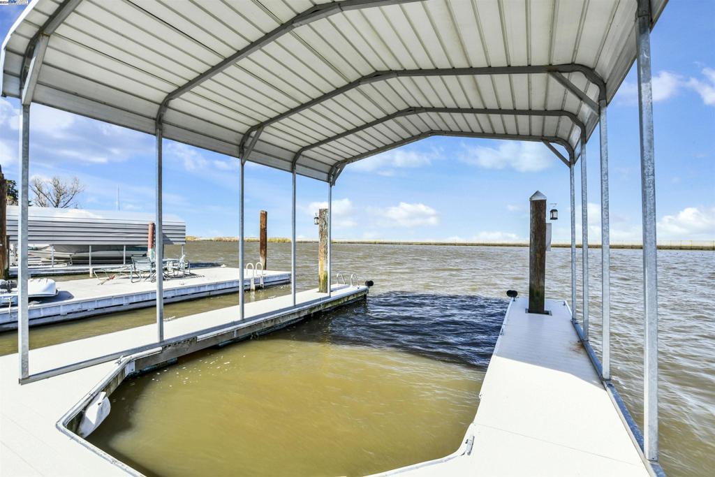 BETHEL ISLAND - Residential